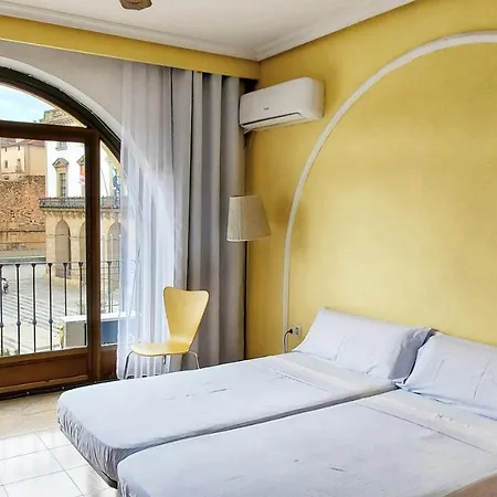 Martes Plaza Mayor - Tercer Piso Sin Ascensor Pensionat Caces