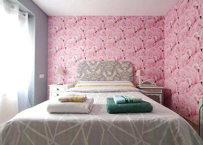 Martes Plaza Mayor - Tercer Piso Sin Ascensor 3*