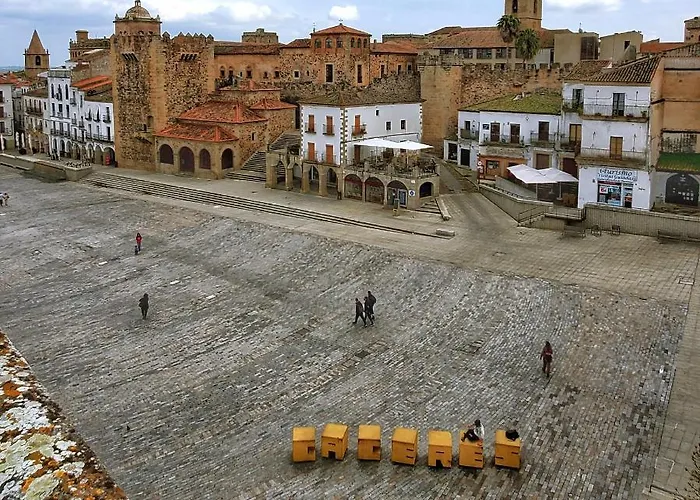 Martes Plaza Mayor - Tercer Piso Sin Ascensor Caces