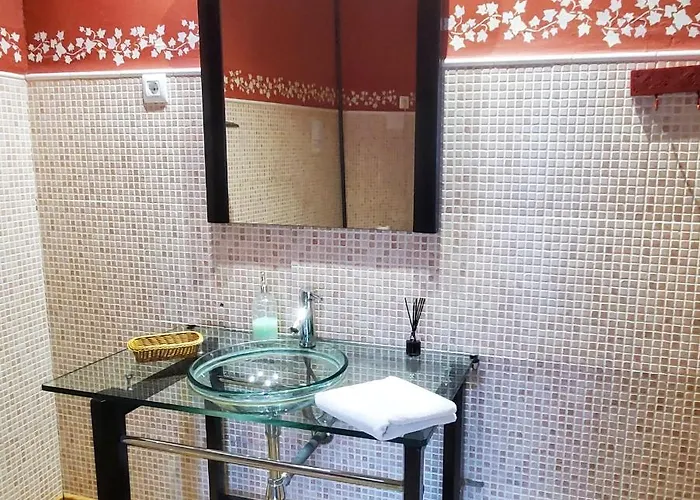 Martes Plaza Mayor - Tercer Piso Sin Ascensor Pensión Caces