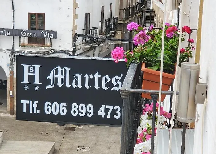 Martes Plaza Mayor - Tercer Piso Sin Ascensor Pensión