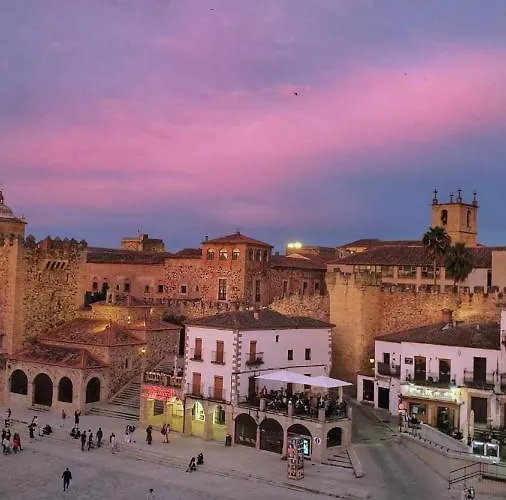 Martes Plaza Mayor - Tercer Piso Sin Ascensor